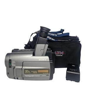 SONY Handycam CCD-TRV52 Vision Steady Shot 8 Camcorder 30x Digital Zoom Untested